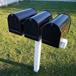 Handy Post for 3 XL Mailboxes, 42-in x 40-in, White, Vinyl Sleeve