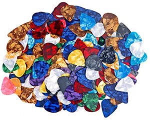 augshy 300 pcs guitar picks sampler value pack includes thin medium & heavy gauges