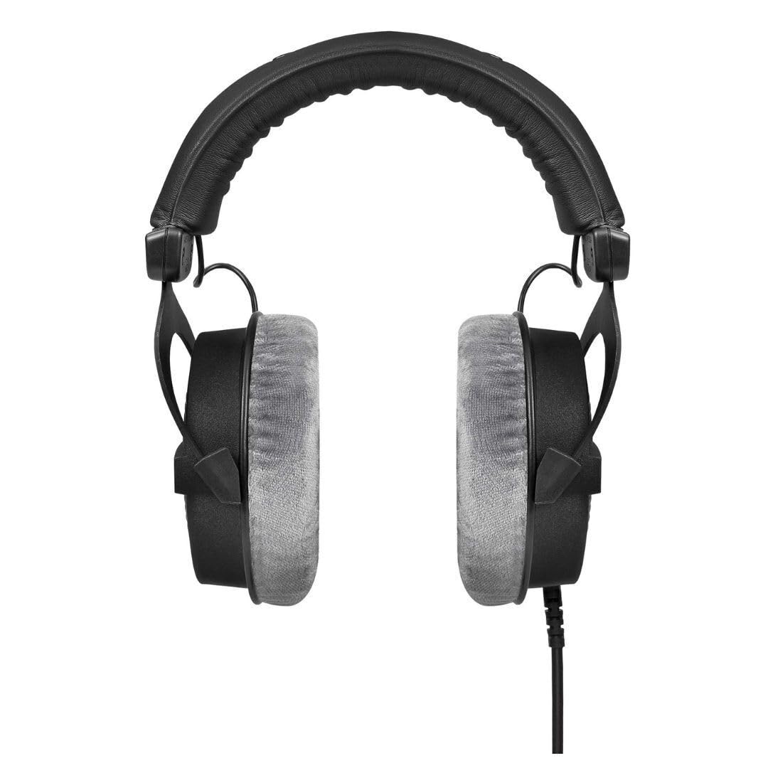 beyerdynamic DT 990 PRO Over-Ear Studio Headphones in black. Open construction, wired (Renewed)