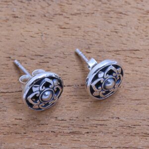 NOVICA Artisan Handcrafted Sterling Silver Stud Earrings Round Lotus Flower No Stone Indonesia Floral [0.1 in H x 0.4 in Diam.] ' Lotus Kingdom'