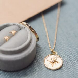 Honeycat Starburst Pendant Necklace in Gold, Rose Gold, or Silver | Minimalist, Delicate Jewelry (Gold)