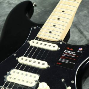 Fender American Performer Stratocaster HSS - Black with Maple Fingerboard