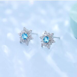 SLUYNZ 925 Sterling Silver Sparkling Blue Crystal Snowflake Studs Earrings for Women Pretty Snowflake Earrings Studs (A-Silver)