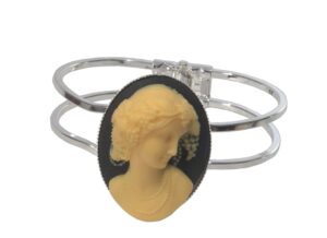 hinged 3-d victorian acrylic cameo cabochon silver plated bangle bracelet + gift bag