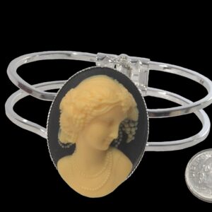 Hinged 3-D Victorian Acrylic Cameo Cabochon Silver Plated Bangle Bracelet + GIFT BAG