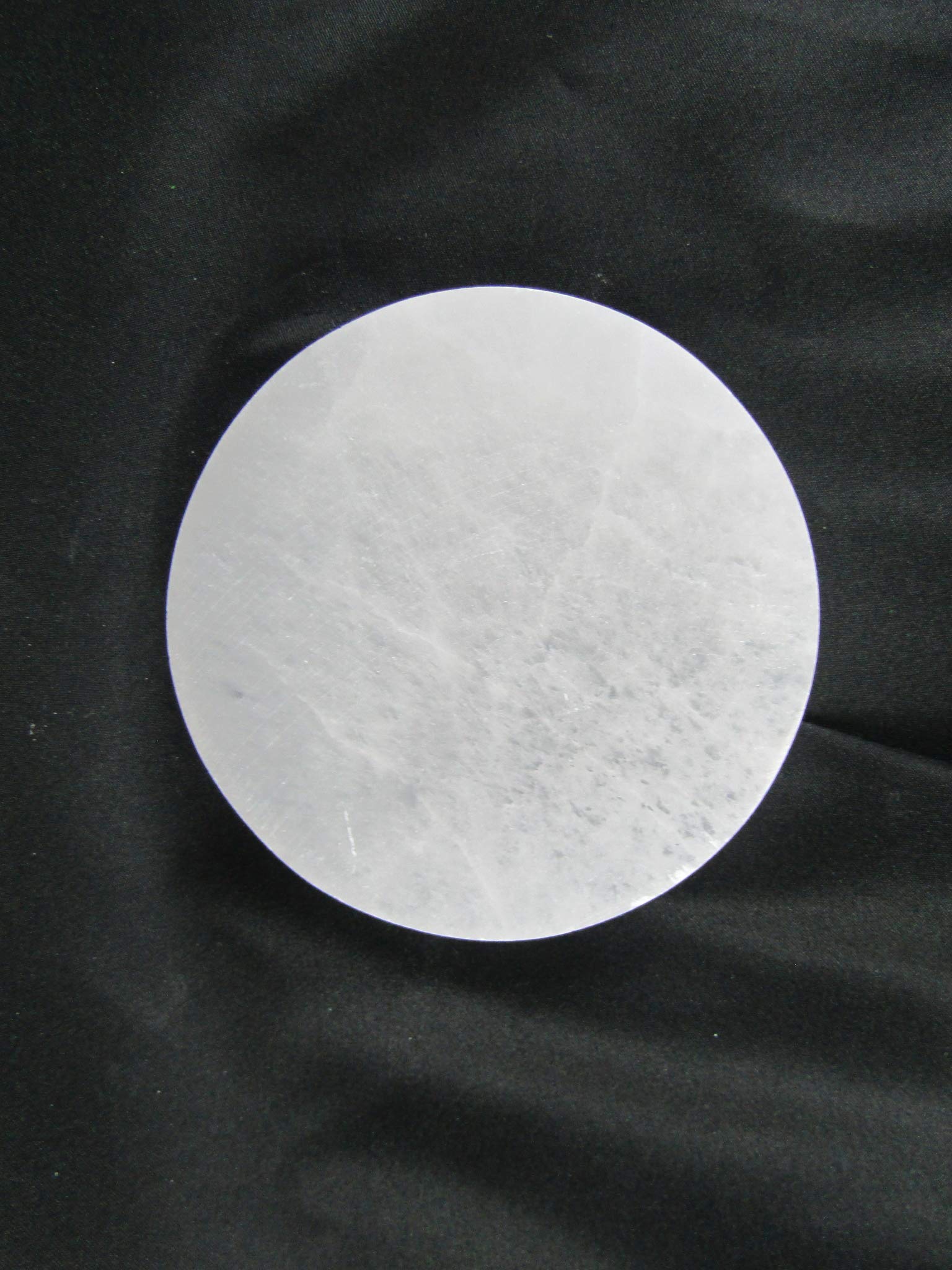 CircuitOffice 4" Selenite Plate Circle, Cleanse and Charge Crystals Or Gemstones, for Healing, Metaphysical, Meditation, Wicca, Decoration or Gift