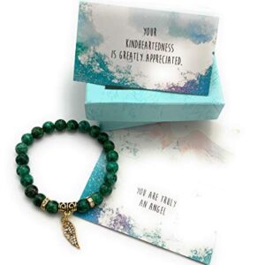 Smiling Wisdom - Angel Wing Appreciation Kindhearted Thank You Keepsake Greeting Card and Stretch Stone Bracelet - Green Rain Flower Stones - 7.5 inches Medium