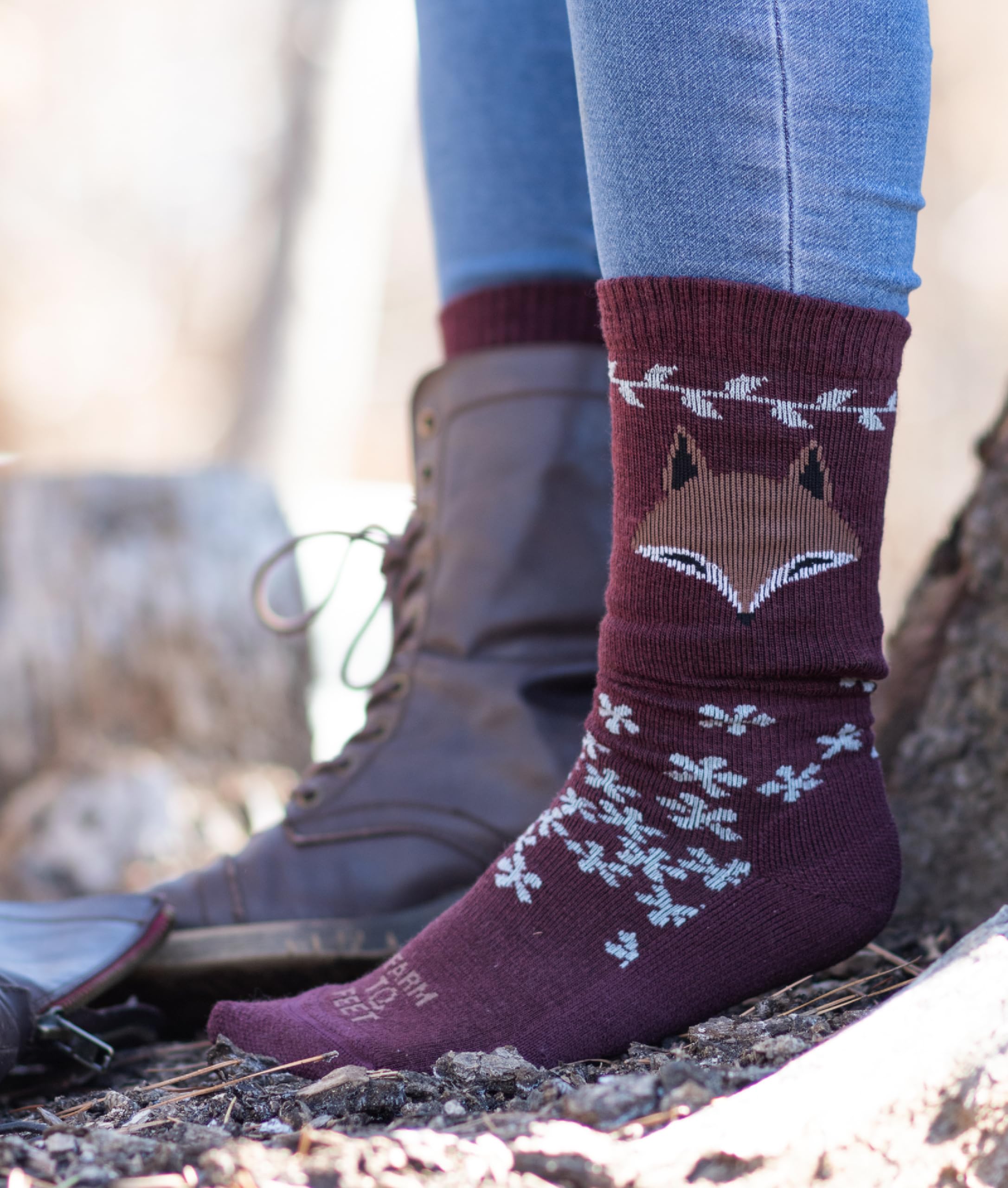 Farm to Feet Women's Standard Emeryville Light Cushion Crew Merino Wool Socks, Mosstone, Large