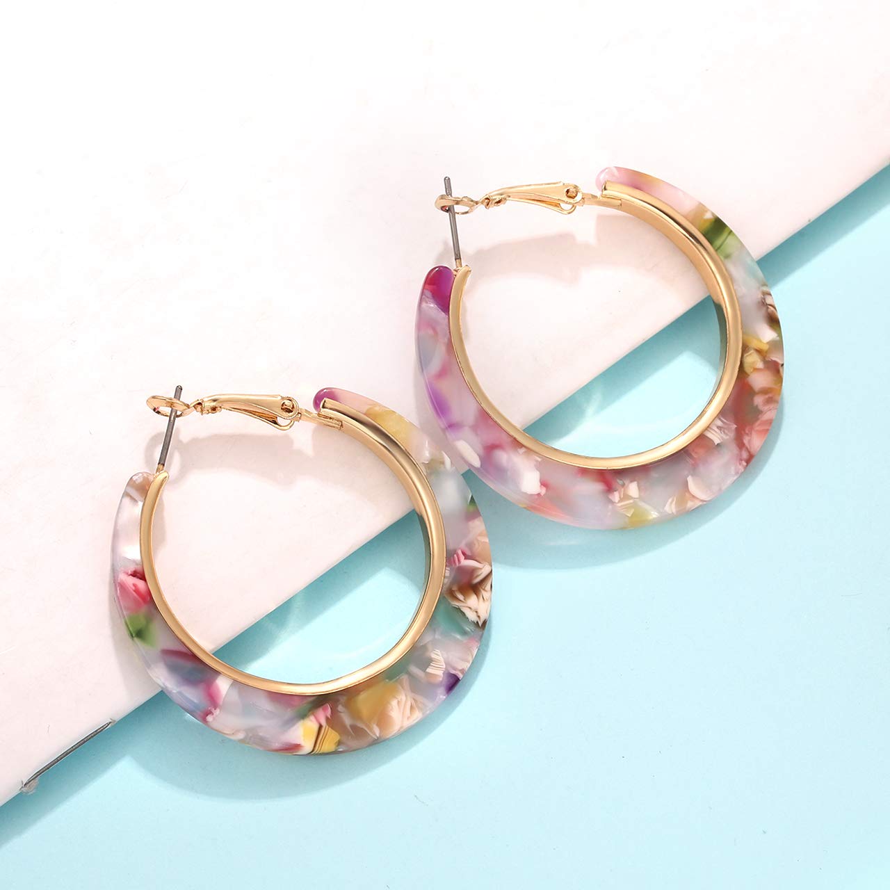 XOCARTIGE Acrylic Hoop Earrings for Women Tortoise Resin Earrings Bohemia Statement Dangle Earring Studs (Pink Flower)