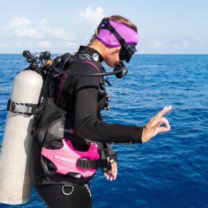 SCUBAPRO Definition Steamer 3 mm Women's Diving Wetsuit (Black/Pink, Large)