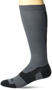 2xu womens vectr full length socks, titanium/black, 7-8 us