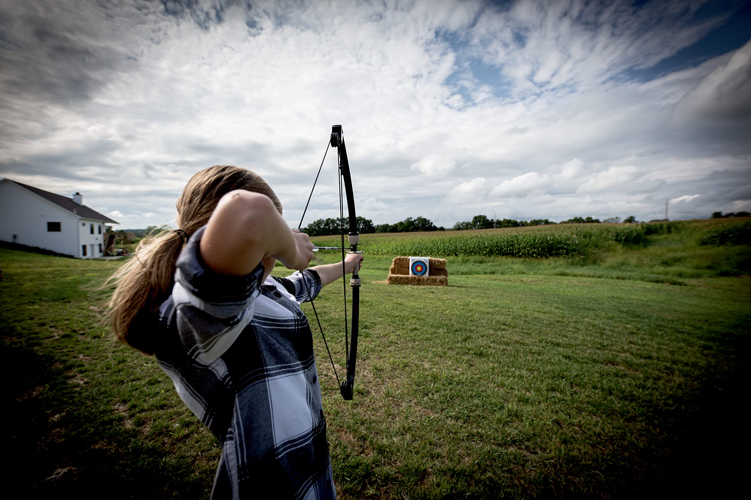 Barnett Vertigo Compound Bow, Youth Bow Ages 7-10, with 2 Junior Arrows, Arrow Rest, Mossy Oak Bottomland Camo