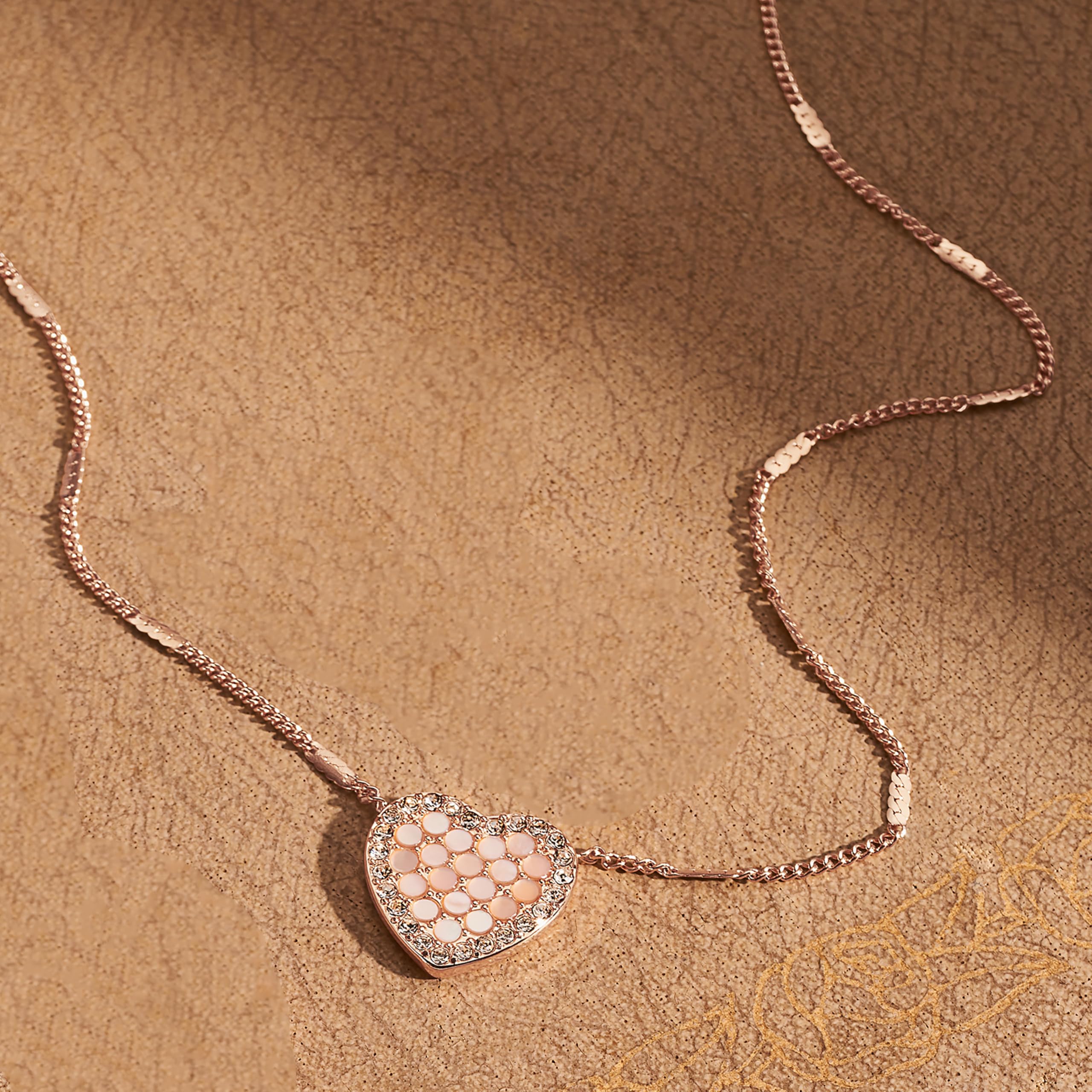 Fossil Women's Rose Gold-Tone Necklace, Color: Rose Gold (Model: JF03164791)