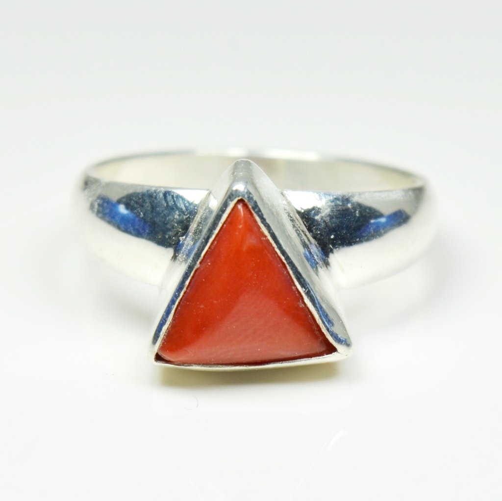 Jewelryonclick Natural 5 Carat Triangle Red Coral Silver Rings for Women in Size 4,5,6,7,8,9,10,11,12,13