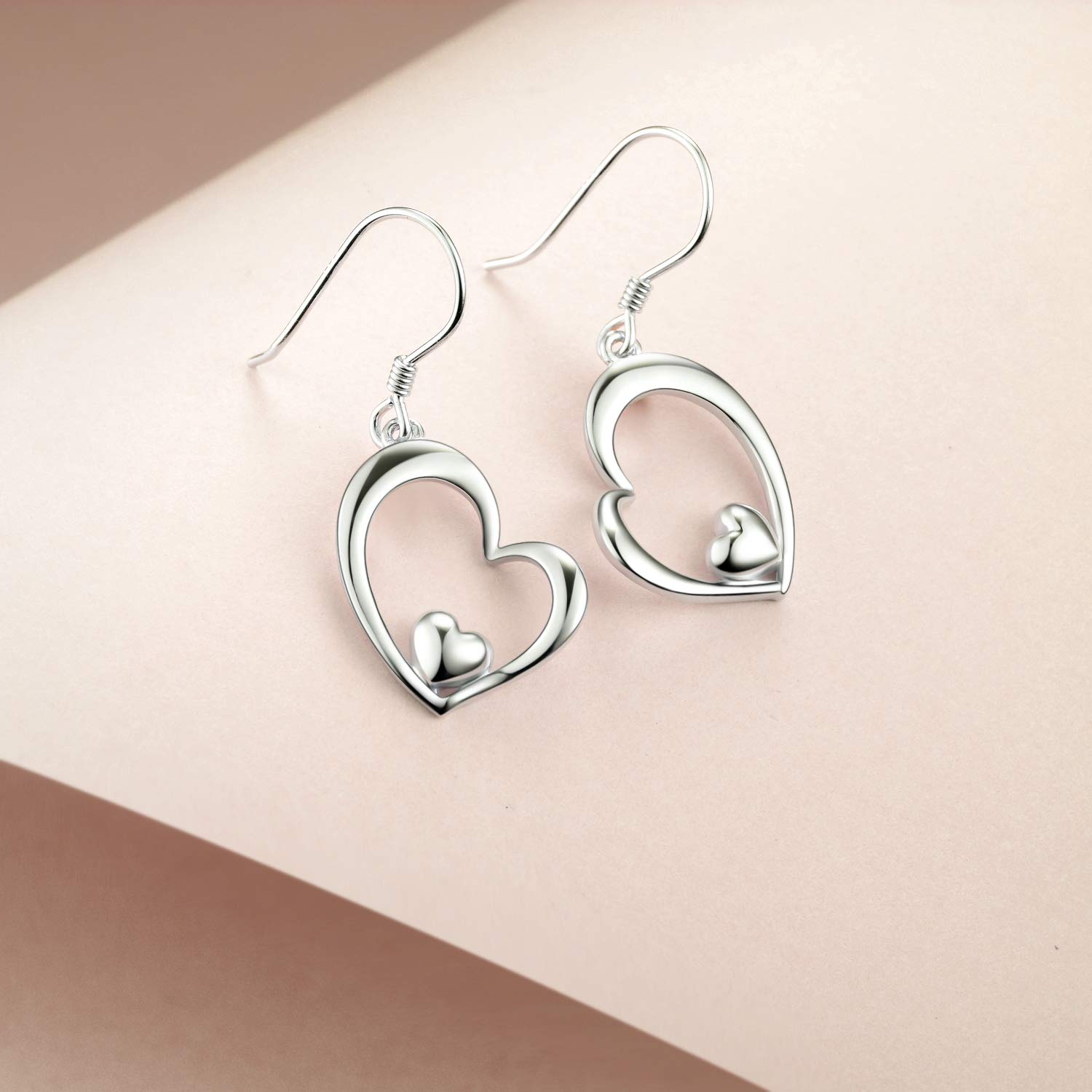 WINNICACA Heart Earrings for Women Sterling Silver Heart Dangle Drop Earrings Heart Jewely Heart Gifts for Teens Girls Wife Girlfriend Birthday Anniversary Christmas Gifts