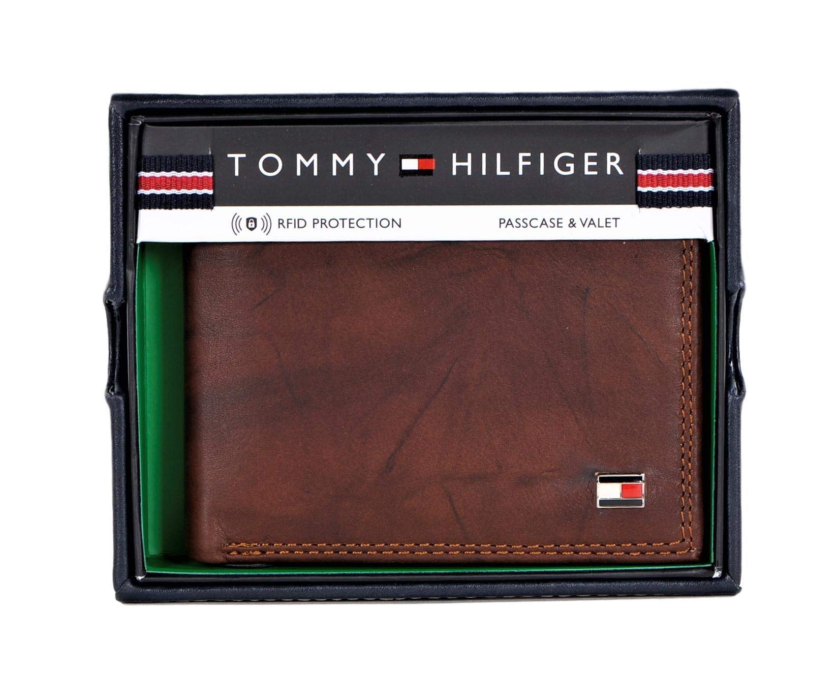 Tommy Hilfiger Men's Leather Passcase Wallet, Tan Huck, One Size