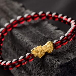 MANRUO Feng Shui The Best Prosperity Red Bead Garnet Bracelet with One Golden Pi Xiu/Pi Yao Lucky Wealthy Amulet Brecelet Jewelry