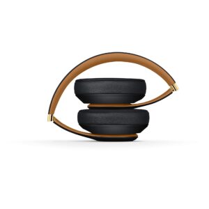 Beats Studio3 Wireless Over-Ear Headphones The beats Skyline Collection - Midnight Black (Renewed)