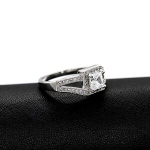 Uloveido Princess Cut Lab Created Diamond Wedding Engagement Ring Square Cubic Zirconia infinity Rings with Halo (Size 6) WX013