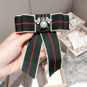 Vpang Crystal Bee Bow Brooch Pre-Tied Neck Tie Brooch Pin Striped Bow Tie for Women Wedding Party Bow Tie (Green)