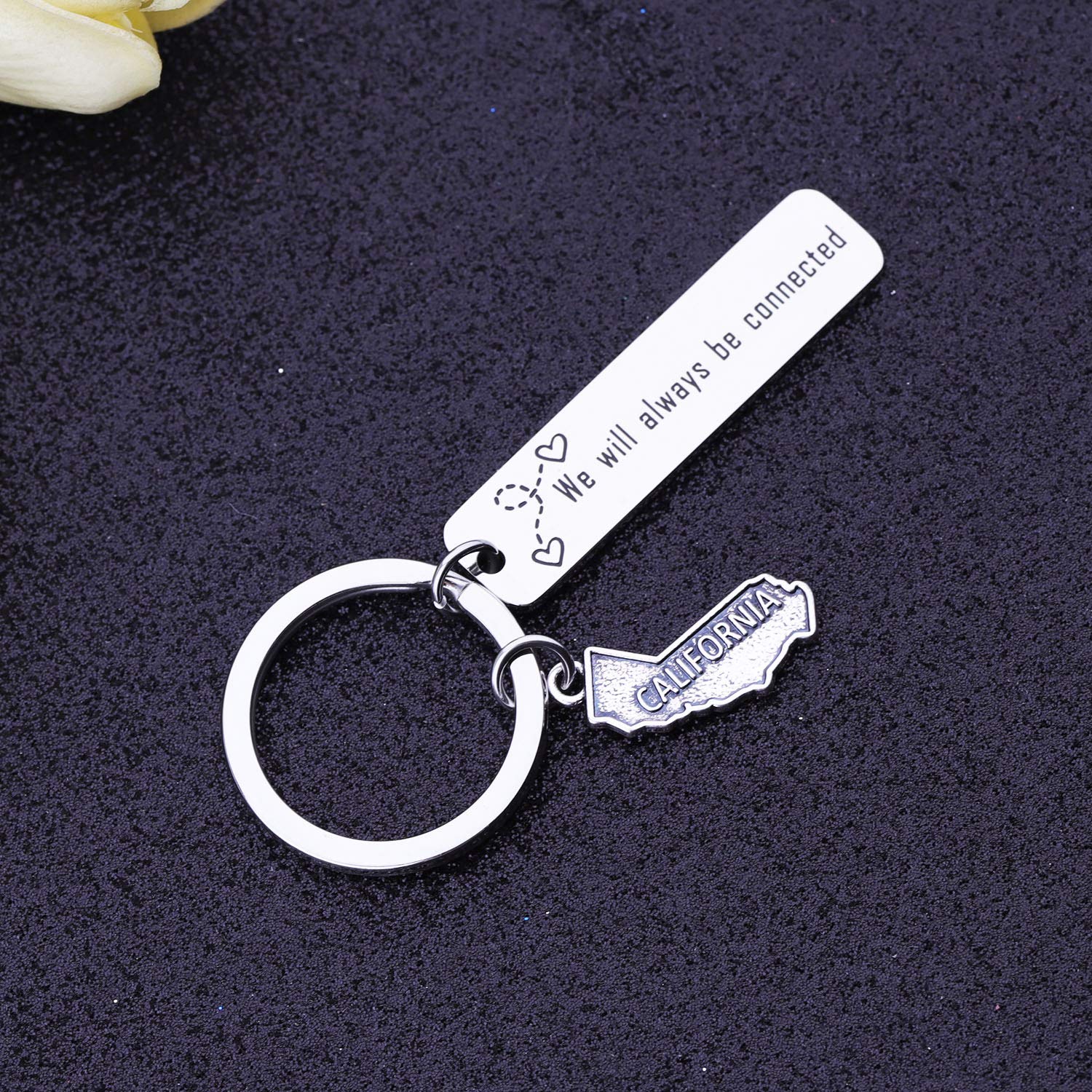 bobauna USA State Map Keychain Long Distance Relationship Gift For Family Best Friends (connected California keychain)