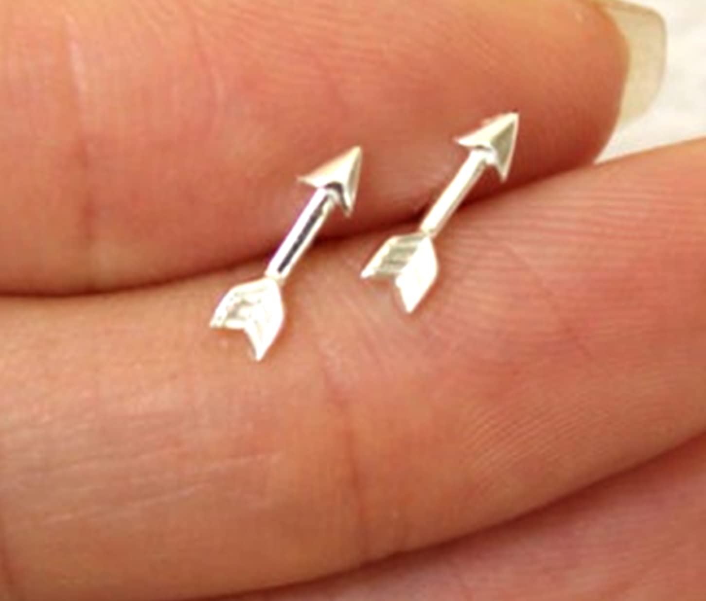 Kiwi Daisy Arrow .925 Sterling Silver Very Tiny Stud Earrings (Hypoallergenic)