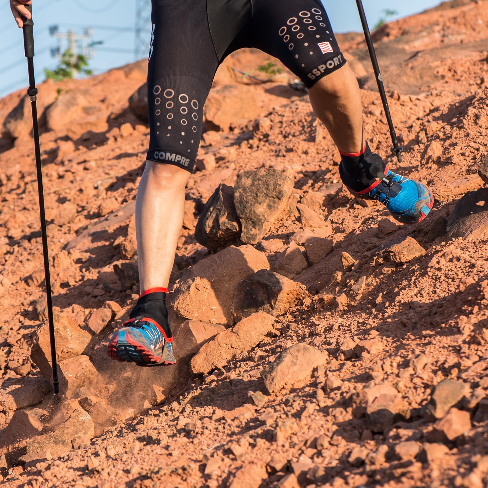 Azarxis Low Trail Gaiters Shoe Covers Wrapid Gators for Men & Women & Youth Running Hiking Climbing (Blue & Black, S/M)