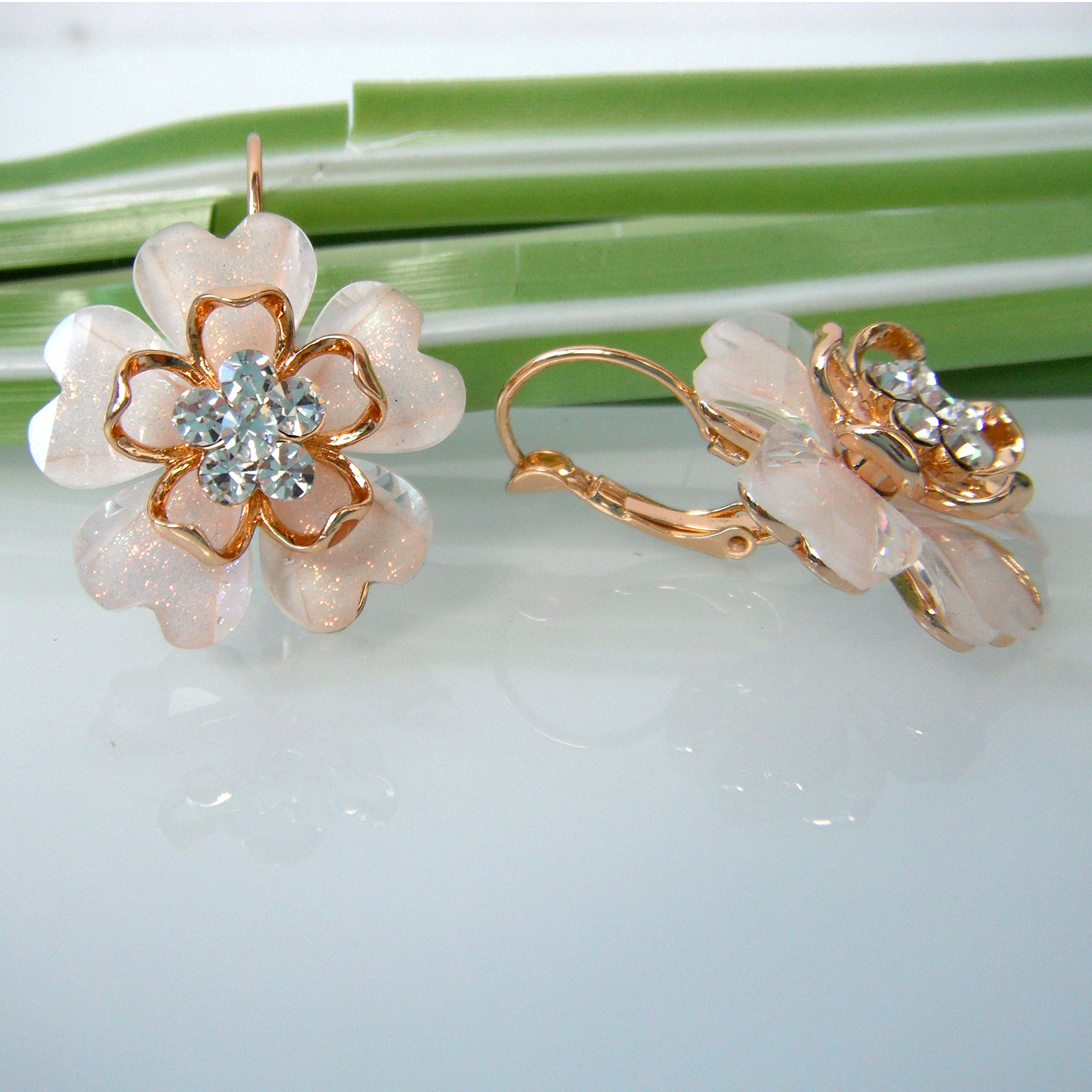 Navachi 18k Gold Plated White Crystal Acetate Blooming Flowers Az2414e Leverback Earrings