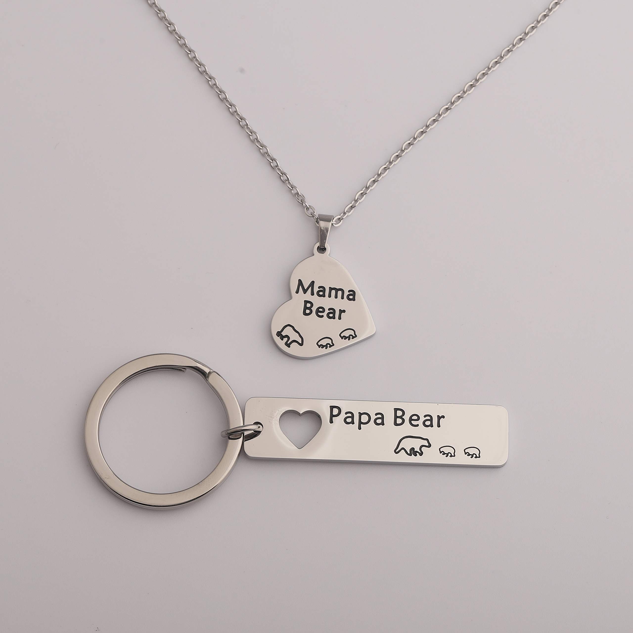 BEKECH Papa Bear Mama Bear Keychain Necklace Set Family Couples Jewelry Gifts for Mom & Dad (2 cubs)