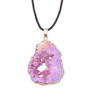 Natural Agate Slice Druzy Necklace - Irregular Slice Natural Quartz Geode Pendant Necklace with Gold Plated Edge, Bohemian Natural Stone Jewelry for Women (Pinkish Purple)