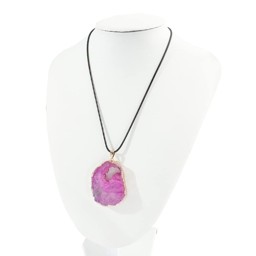 Natural Agate Slice Druzy Necklace - Irregular Slice Natural Quartz Geode Pendant Necklace with Gold Plated Edge, Bohemian Natural Stone Jewelry for Women (Pinkish Purple)