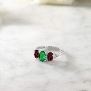 Gem Stone King 10K White Gold Green Simulated Emerald Red Rhodolite Garnet and Diamond 3-Stone Engagement Ring For Women (1.62 Cttw, Gemstone Birthstone, Available In Size 5, 6, 7, 8, 9)