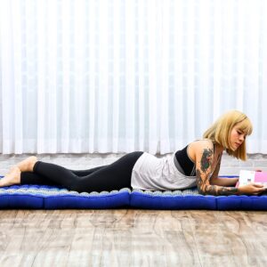 Leewadee Trifold Mattress Standard – Comfortable Thai Massage Pad, Foldable Floor Mattress Filled with Kapok, Perfect to Use as a Sleeping Mat 79 x 28 inches, Blue