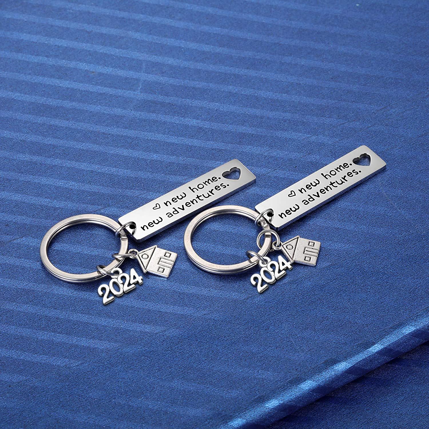 2PCs New Home Keychain 2024 Housewarming Gift for New Homeowner House Keyring Moving in Key Chain New Home Owners Jewelry from Real Estate Agent