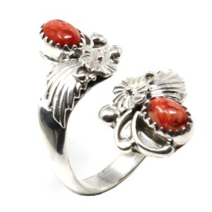 L7 Trading Adjustable Ring Featuring Red Spiney Oyster