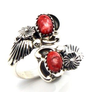 L7 Trading Adjustable Ring Featuring Red Spiney Oyster