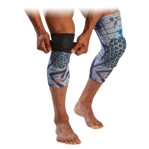 mcdavid ves with hex padding. leg compression sleeve with pads (pair of 2) graffiti/black - medium