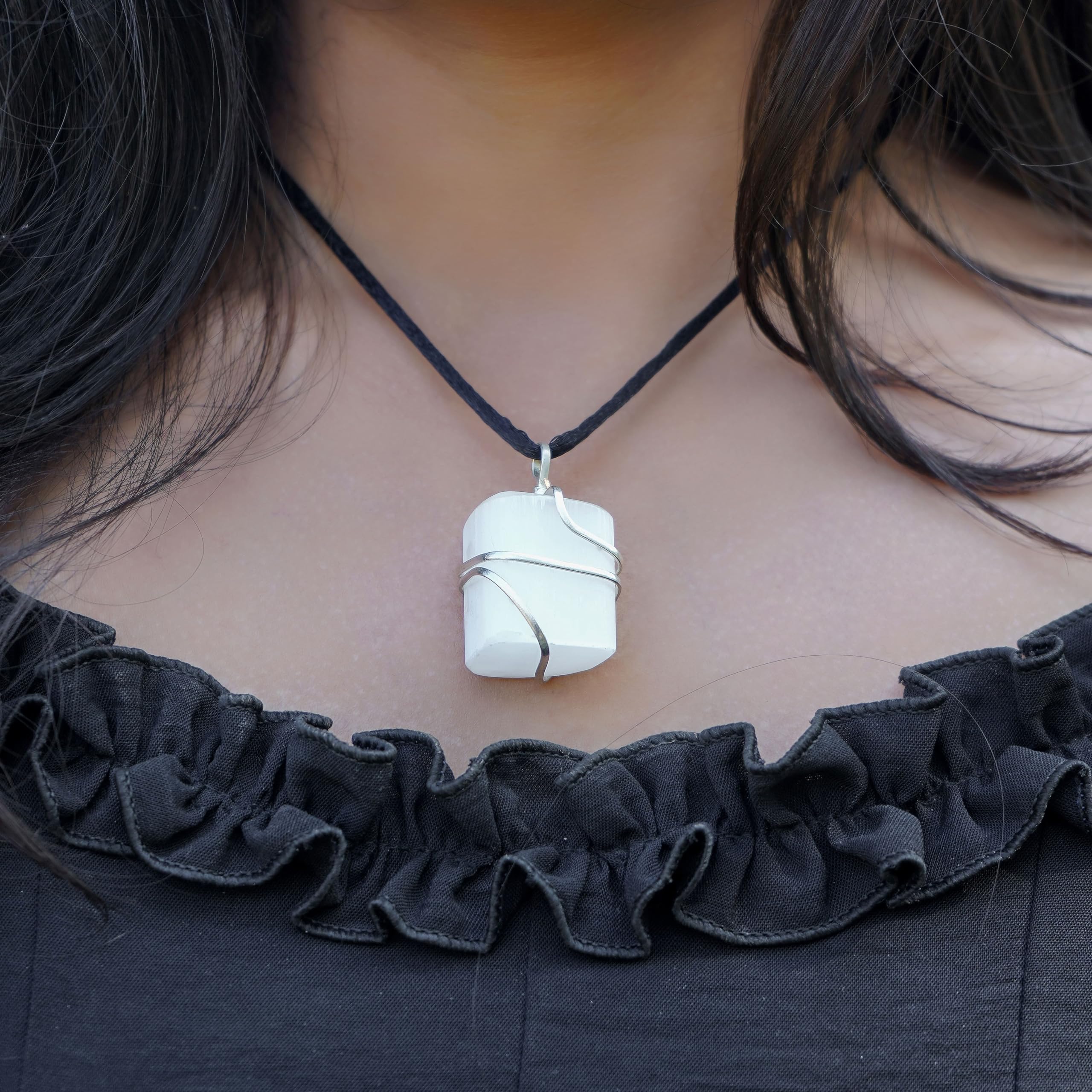 Raw Selenite Crystal Healing Necklace - for Crown Chakra | Balances Energy and Stabilizes Emotions. Aids Judgment, Conscious Understanding and Insight. Assists Energetic Healing | with Stylish Chain