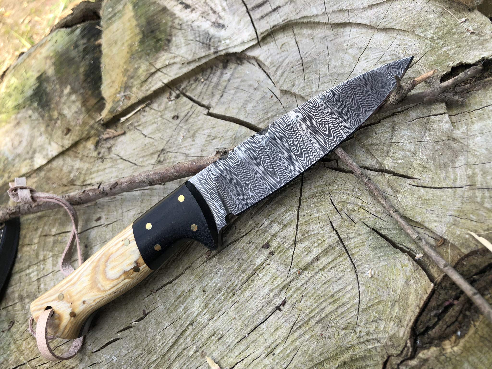 Perkin Damascus Steel Hunting Knife With Sheath Bushcraft Knife - SK1200