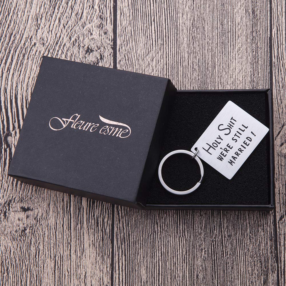 Fleure Esme Funny Anniversary Keychain Gifts For Men Him Her Husband Wife Valentine Day Gifts For Hubby Wifey Couple Birthday Gifts For 5th 10th 20th Anniversary Wedding Gag Gifts Key Chain Men Women