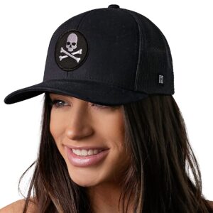 HAKA Jolly Roger Trucker Hat, Mesh Outdoor Hat for Men & Women, Adjustable Skull and Crossbones Baseball Cap, Snapback Golf Hat Black