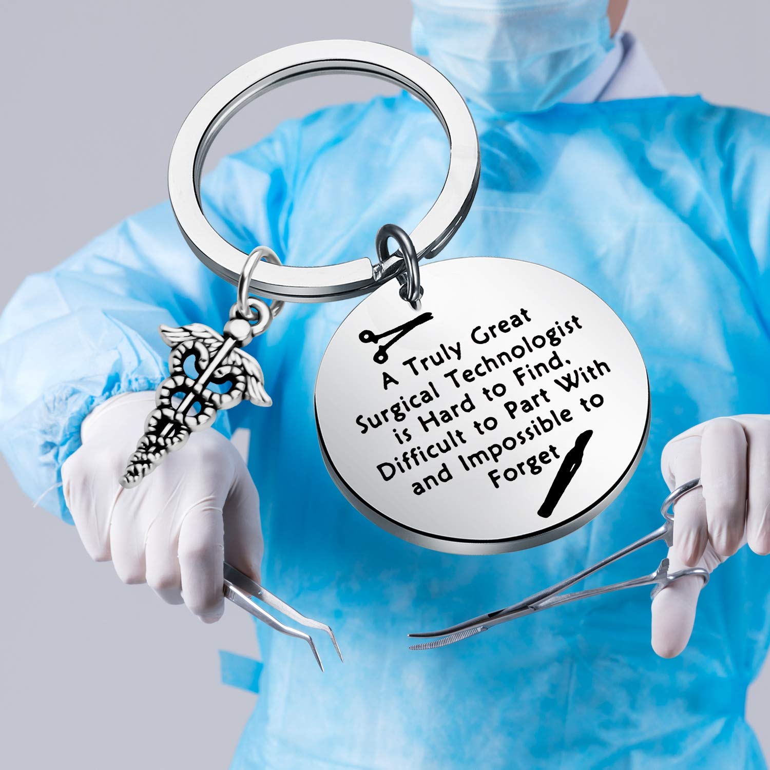 LQRI Surgical Technologist Gift Surgical Tech Keychain Gift A True Great Surgical Technologist is Hard to Find Keychain Medical Jewelry Surgical Nurse Doctor Gift(sliver)