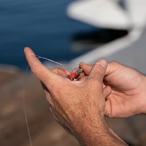 KNOT KNEEDLE - Designed to Tie Your Knots with Ease and Keep You Fishing Longer (Single)