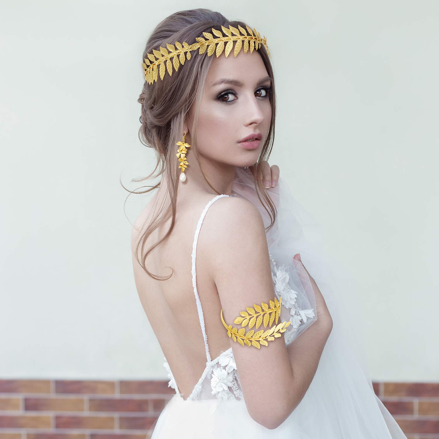 WILLBOND 15 Pieces Greek Goddess Costume Accessories Women Toga Golden Leaves Bridal Crown Headband Bracelet Pearl Earrings and Hair Pins (Classic Style)