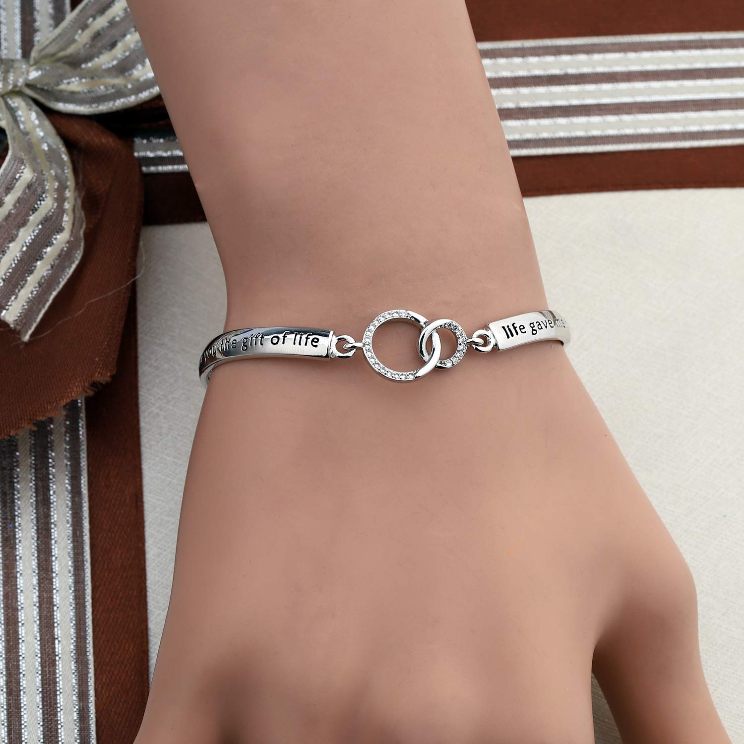 Gzrlyf Stepdaguther Bracelet Bonus Daughter Gifts for Daughter in Law Stepdaughter Wedding Gifts I Didn't Give You the Gift of Life Life Gave Me the Gift of You (White Gold)