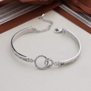 Gzrlyf Stepdaguther Bracelet Bonus Daughter Gifts for Daughter in Law Stepdaughter Wedding Gifts I Didn't Give You the Gift of Life Life Gave Me the Gift of You (White Gold)