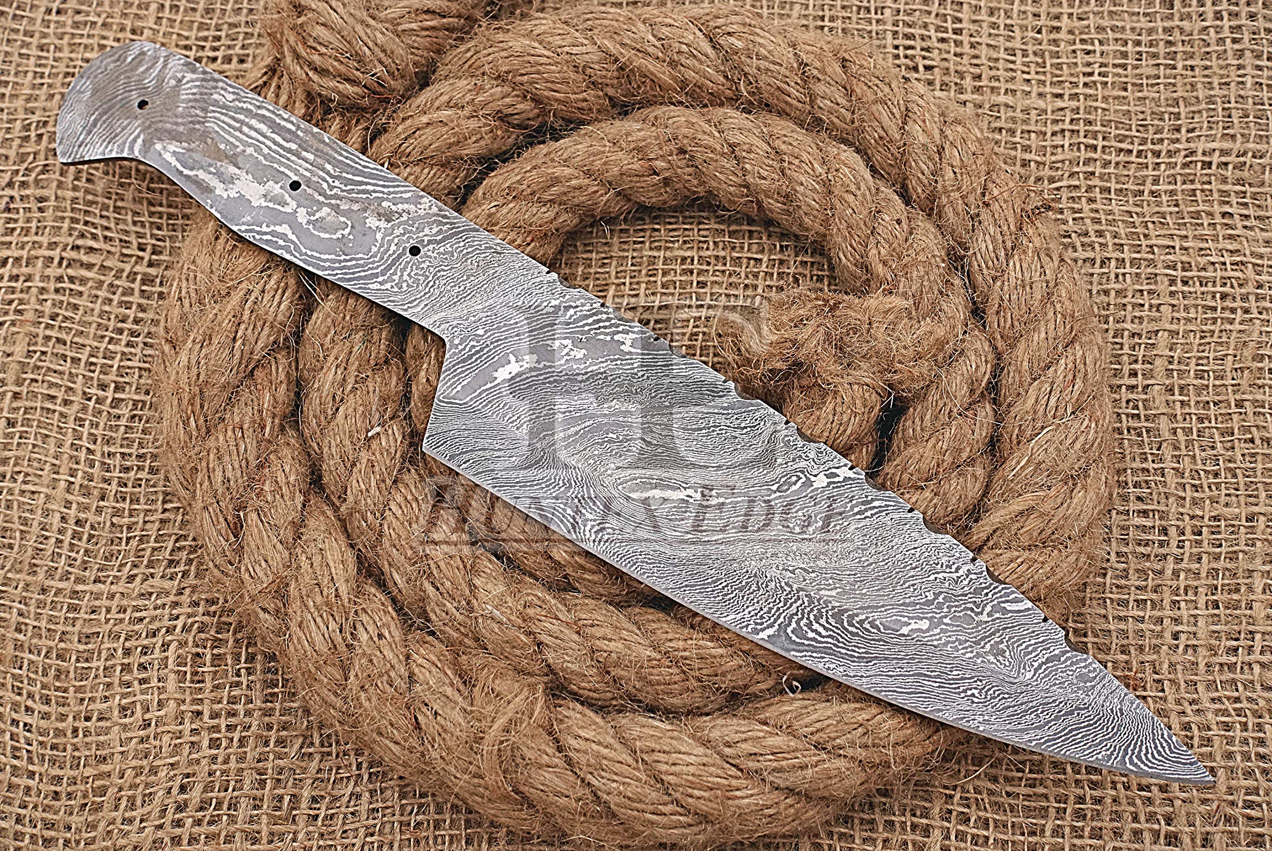 HUNTEX Unique Custom Handmade Hand-Forged Twist Pattern Damascus Steel 12 Inch Long Full Tang Razor Sharp Hunting Kitchen Blank Blade Knife