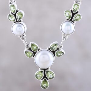 NOVICA Artisan Handmade Cultured Pearl Peridot Pendant Necklace Sterling Silver Link India Gemstone Birthstone [necklace 18.75 in L x 0.5 in W Pendant(s) 1.2 in L x 1 in W x 0.3 in D] ' Full Moon