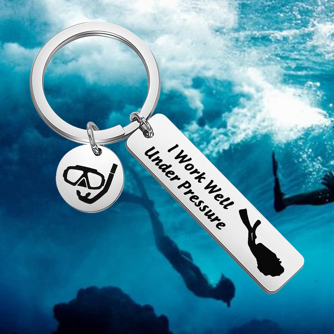 CHOORO Scuba Diving Gift Scuba Diver Gift I Work Well Under Pressure Keychain Extreme Sports Jewelry Great Gift for Divers (I Work Well K)