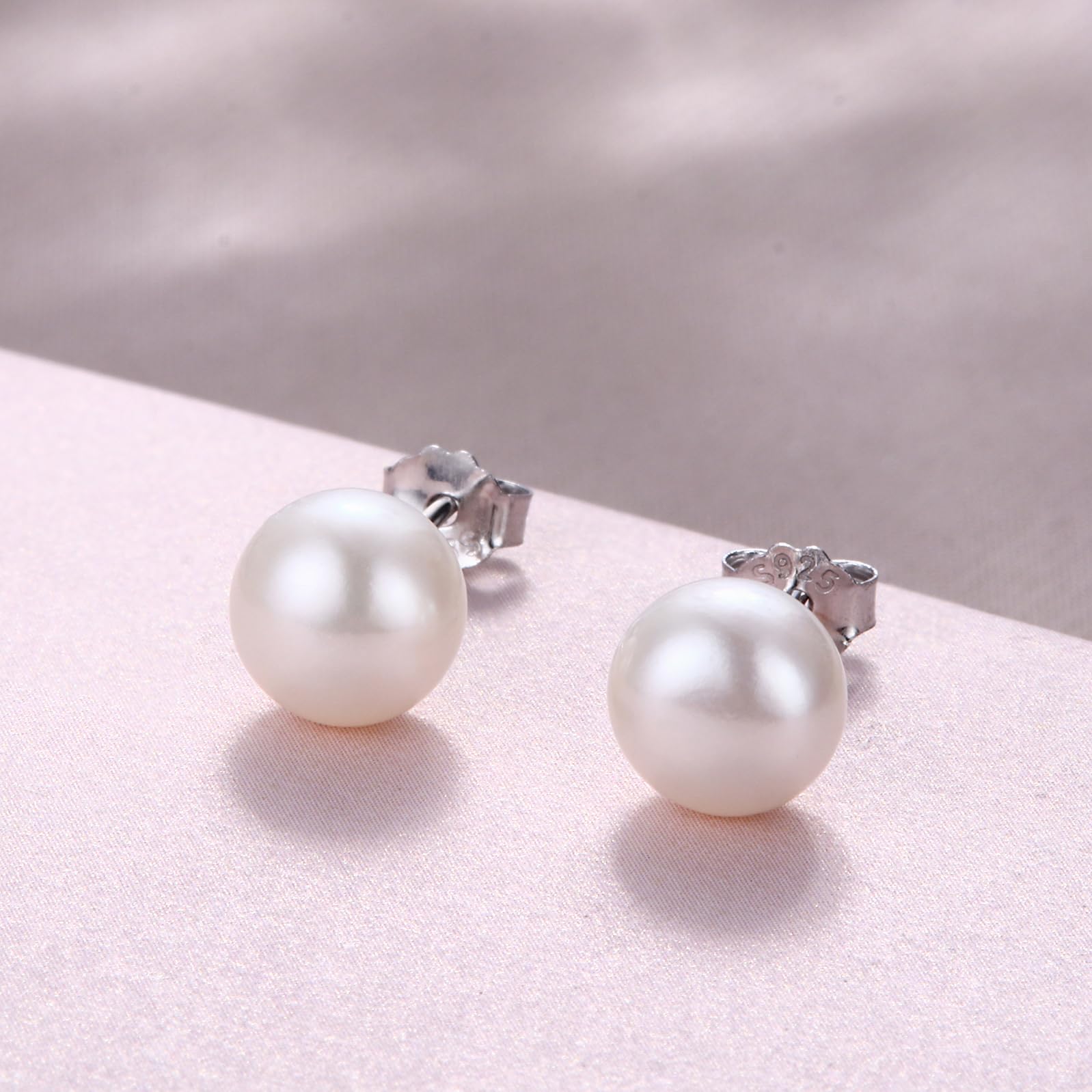 Milacolato 5 Pairs Pearl Stud Earrings for Women | Genuine Freshwater Cultured Pearl Earrings Set 18K White Gold Plated Sterling Silver Stud Earrings | Wedding Bridal Earrings